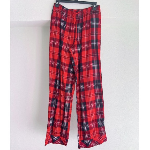 Victoria’s Secret shimmer flannel PJ set - Picture 9 of 16